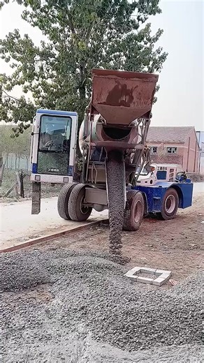 Concrete Mixer & Transit Mixer: Essential Machines