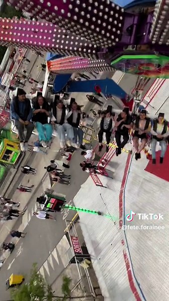 #Fêteforaine #Manège #ambiance #foire #2023 #anvers #foraine #Manegeasensation #moveit #forain