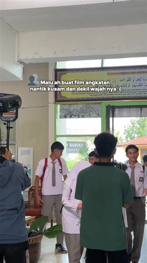 Takut Wajah Gelap? Tips Tahun Ajaran Baru di Yearbook