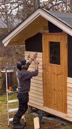 Episode 2. Building a Chicken Coop for –20°C ( -4°F)