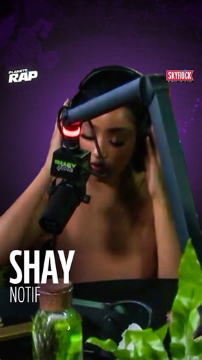 Notif de Shay : Poésie et Messages Risqués