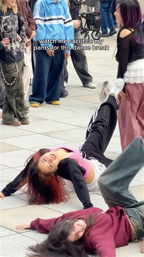 Everglow - LA DI DA dance break in public #rpd #randomplaydance #ladida #everglow #kpopinpublic