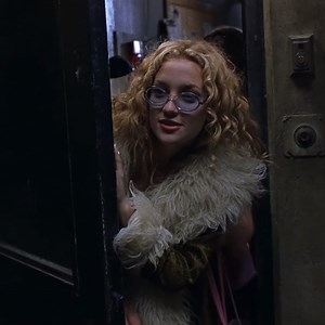 j 🪐 on Instagram: "🌼🚌🎵"