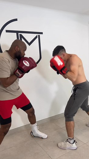 Immediate answer on your opponent attack #boxing #tutorial | Pavel Kickboxing