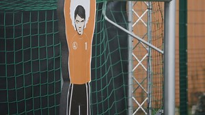 255K views · 239 reactions | #1 goalkeeper in the world ⚽️ Tek Check w/ The F2 | Whistle Sports | Facebook