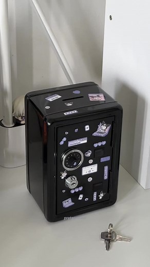 Cute Mini Locker Pretzel Design - Must-Have Storage Solution!