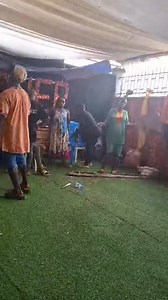 Bonjour mes précieux quand les Bakola ( pygmées) jouent le Baka avec les intonations que la musique dite normale ne peut pas expliquer, sa nous transporte dans un monde inexplicable. Ce soir à partir de 18 h à la salle des fêtes d'Akwa Venez découvrir et toucher de Pret les richesses inexploitées de notre cher et beau continent. Anzouer village contact 6 73 32 24 15. / 6 40 38 48 14 bienvenus chez nous chez vous .la lovely momy | Annie Anzouer