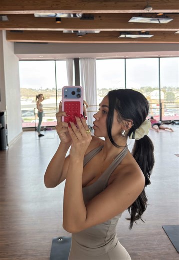 back to my roots!!! @Thirty Years set, @Pilabarre Grip Socks !! & @bahay kubo scrunchie 🩷