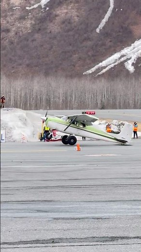 C172 aka Green Bean 108’ STOL Takeoff at Valdez. #STOL #aeroplane