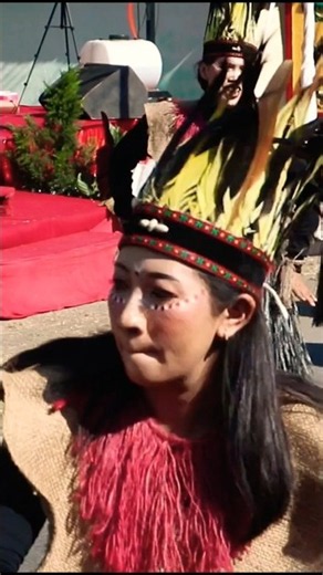Tari Adat Papua Kirab Budaya Nusantara - baju adat papua