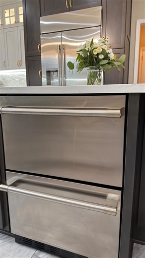 🧃✨It is a great day to be a beverage household with these drawer fridge pullouts. Not too mention that your drinks don’t have to take up any valuable fridge space. What do you think? Would you put these in your home? Follow @htzdesignbuild for more home design inspiration! #design #designideas #designbuild #designbuildfirm #interiordesign #kitchen #kitchenremodel #kitchenrenovation #kitchendesign #kitcheninspiration #drinks #fridge | HTZ Design Build