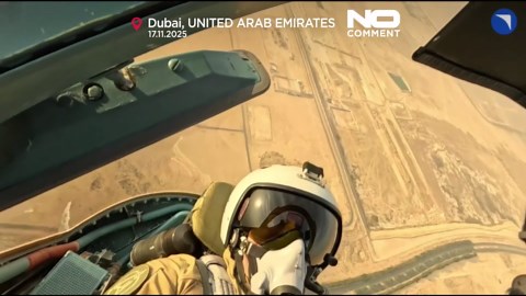 La Russie dévoile son nouvel avion de combat Su-57 au salon aéronautique de Dubaï