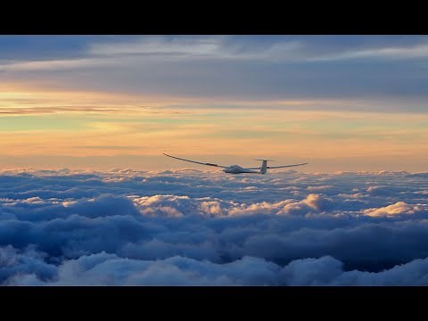 Gliding in New Zealand - A Moment Apart