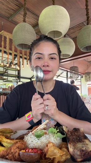 Exploring Jogja's Giri Manah with Tiwi and Friends