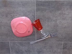 107K views · 353 reactions | Look what I did with the broken scratched cup and plate that I didn't use in the kitchen | Signature DIY | Facebook