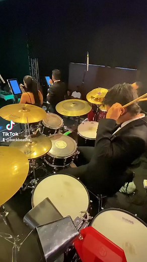 228K views · 7.2K reactions | Excelente solo de batería . . . . #drummer #backbeat #drumsolo #drumlife #drums #LatinDrummer | Back Beat | Facebook