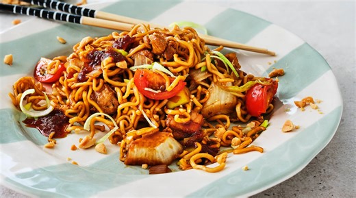 Bami goreng – stekta nudlar med chilipasta och ketchap manis