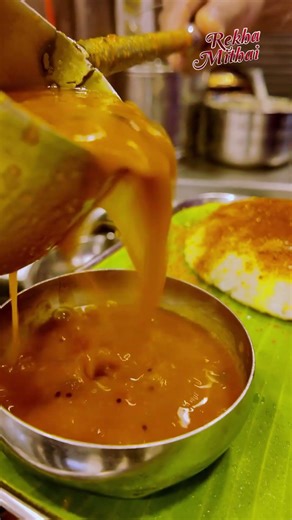 The ULTIMATE Ghee Podi Thattu Idly! 🧈🔥 #shorts #streetfoodindia #idly #chennaifood #chennai