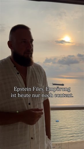 Antonio Kalac on Instagram: "Empörung ist heute leicht geworden🤫 Sie kostet nichts, bringt Reichweite und fühlt sich moralisch richtig an. Aber echte Haltung zeigt sich nicht darin, was du teilst, sondern wofür du Verantwortung übernimmst, wenn kein Applaus wartet. Wer wirklich betroffen ist, sucht keine Aufmerksamkeit, sondern Wirkung. Die Welt war nicht gestern grausam und wird es morgen auch nicht plötzlich weniger sein. Leid existiert unabhängig von Trends, Algorithmen und Headlines. Der Un