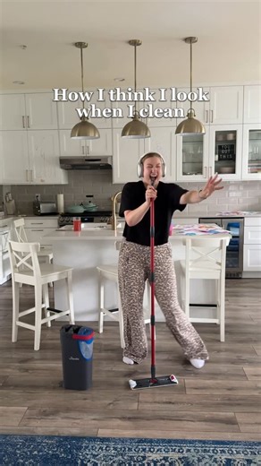 Breanne Allarie on Instagram: "Doing a happy dance because I love cleaning with my @vileda.ca H2prO flat mop! 識 No but seriously I love this mop. (Who knew you could love a mop, but I said what I said!) The washable mop heads are reusable, the dirty and clean water stay 100% separate and it even works on the walls! I can confirm… This mop will make you want to dance. #ad"