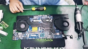 外星人Alienware 17R4 拆机视频系列【5】拆散热模组 风扇