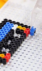 AS IF! These fuse bead keychains will take you back in time! 💁🏻‍♀️ | Crafty