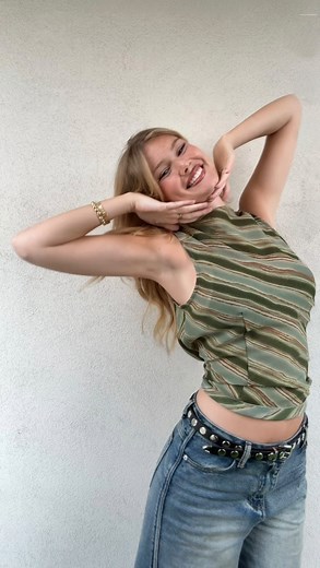 27K views · 42 reactions | Who needs algebra anyways 路‍♀️ #model #fashion #college | Sarah Coomer | Facebook