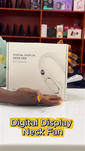 Digital Display Neck Fan – Ksh 1,900 Only • Digital LED Display — shows battery level and fan speed • Hands-Free Design — comfortably worn around the neck • Adjustable Fan Speeds — control airflow easily • Rechargeable Battery — convenient cordless cooling • Quiet Operation — suitable for indoor and outdoor use • Lightweight & Portable — perfect for travel and daily use Stay cool anywhere — ideal for outdoor activities, commuting, work, and travel. #Ilaptopkenya #FYP #NeckFan #PortableFan #Cooli