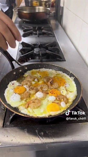 Karidesli Yumurta Tarifi: Lezzetli ve Pratik