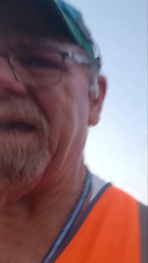 Very windy day here in Bundaberg | Campbell Hair