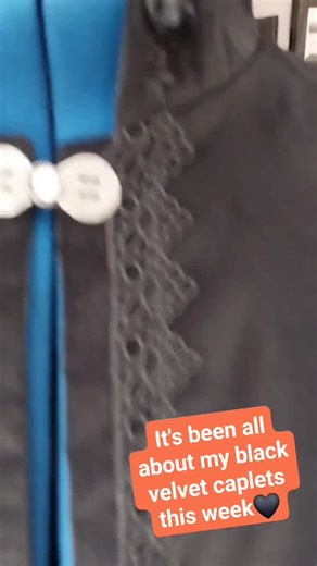 Black Velvet Victorian Capelet: Gothic Steampunk Lace Collar - Etsy