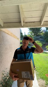 Delivery driver saves disabled veteran 🥹 An Amazon delivery driver goes above and beyond to help a handicapped military veteran in need. Unable to answer the door, the veteran guides the driver to deliver crucial medicine. Witness this heartfelt interaction that shows the power of kindness. 🚚🇺🇸 | Jamie and Blake