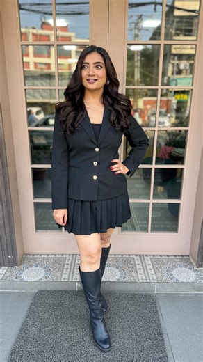 𝐌𝐄𝐇𝐀𝐊 𝐊𝐀𝐖𝐀𝐓𝐑𝐀 on Instagram: "Blessed Day-1 at MK’s Pro Course 🧿 , Grateful to each one of you for choosing me & trusting my knowledge always @mehakkawatraacademy Next Pro Course 👉 JANUARY 15th (3 weeks) Wearing @forevernew_india Shoes @stevemaddenindia"