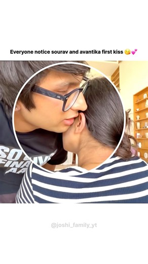 Everyone notice sourav and avantika first kiss 😘💕 #souravjoshivlogs #souravjoshishorts
