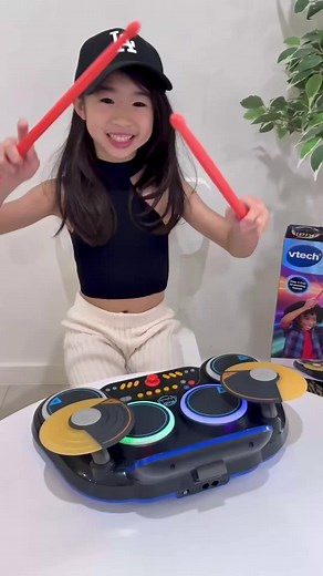 Does your child love music? The Kidi DJ Drums are the best gift for aspiring young musicians. The light up drums and interactive LED screen transform learning to play the drums into a great musical experience. 🎥 by @ivonehendarta87 #VTechANZ #KidiDJDrums #KidiTech #kidstech #interactivedrums #kidstoys