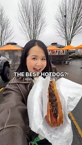 I FOUND THE BEST HOT DOG IN THE MOST RANDOM SPOT IN ABBOTSFORD… @lullys.dog Lully’s is located in the parking lot of Canadian Tire. Their hot dogs have a pretzel bun which is super tasty. The recommended hot dog: lullys chili mayo, chimichurri, stolen onion jam, 12 hour onions. 📍 Lully’s - 32533 South Fraser Way, Abbotsford BC #abbotsford #abbotsfordbc #hiddengem | DEANNA | YVR FOOD x LIFESTYLE