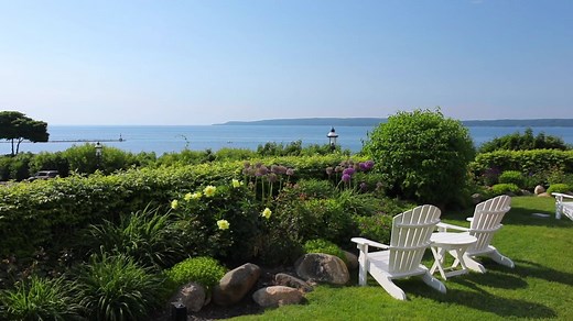 Stafford's Perry Hotel welcomes you to the Petoskey Area. https://hubs.ly/H0s7lNM0 | Petoskey Area Visitors Bureau