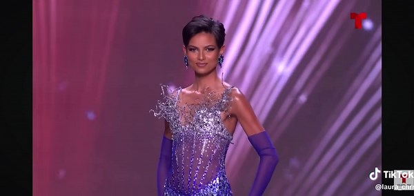 Eve Gilles: Miss Universe Preliminary Competition