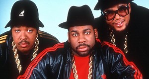 Relive The Golden Age Of Hip-Hop In 44 Vintage Photos From The '80s