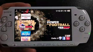 psp上已经有大神改的实况2021了，但是我还在玩实况2019。