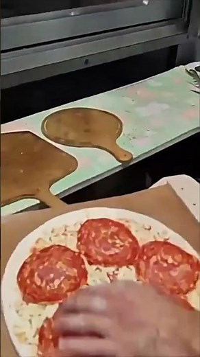 Wooden Pizza Peel – Non-Stick Paddle with Removable Handle for Baking, Bread & Pizza