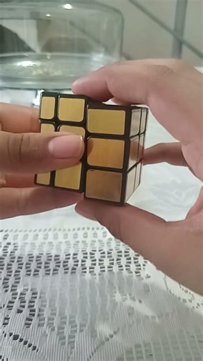 Loop de cubo mágico é como...