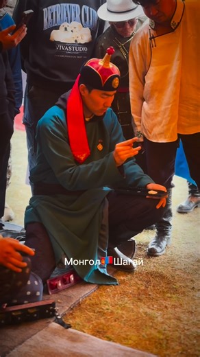 Монгол Шагай on Instagram: "Булган аймгийн Хутаг-Өндөр сумын харьяат Монгол улсын идэр залуу мэргэн Гантөмөрийн Гантогтох📸гэж дүүжин жингэнүүлэн бардамнаж улсын цолтон болсон залуу даа👏👏👏"