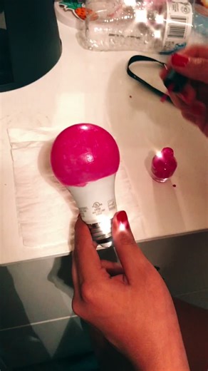 Creative Ways to Paint a Light Bulb with Friends