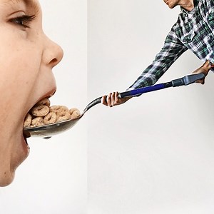 Photos Arranged Side-by-Side to Create Clever Scenes