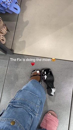Affordable Fashion Finds at The Fix | August Concert Highlights