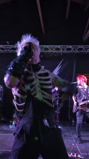Horror Show. 🔥 Powerman 5000 in Fresno, CA.