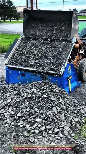 Heavy Duty Vibrating Soil Screener with 20–40 TPH Capacity for Portable Aggregate Sorting