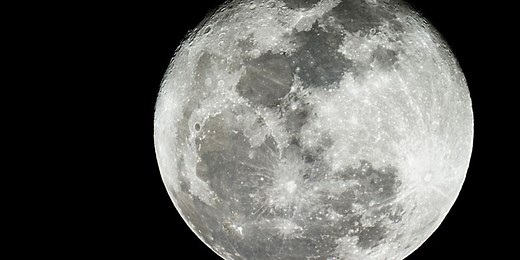 Rotasi dan Revolusi Bulan Terhadap Bumi