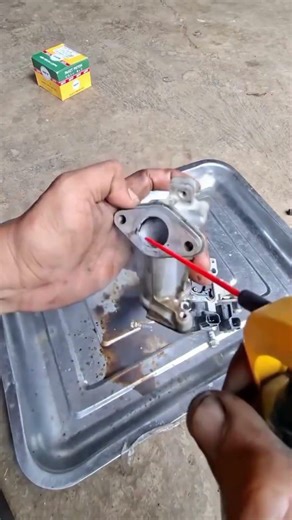 mechanical tricks for cleaning injection parts #tutorial